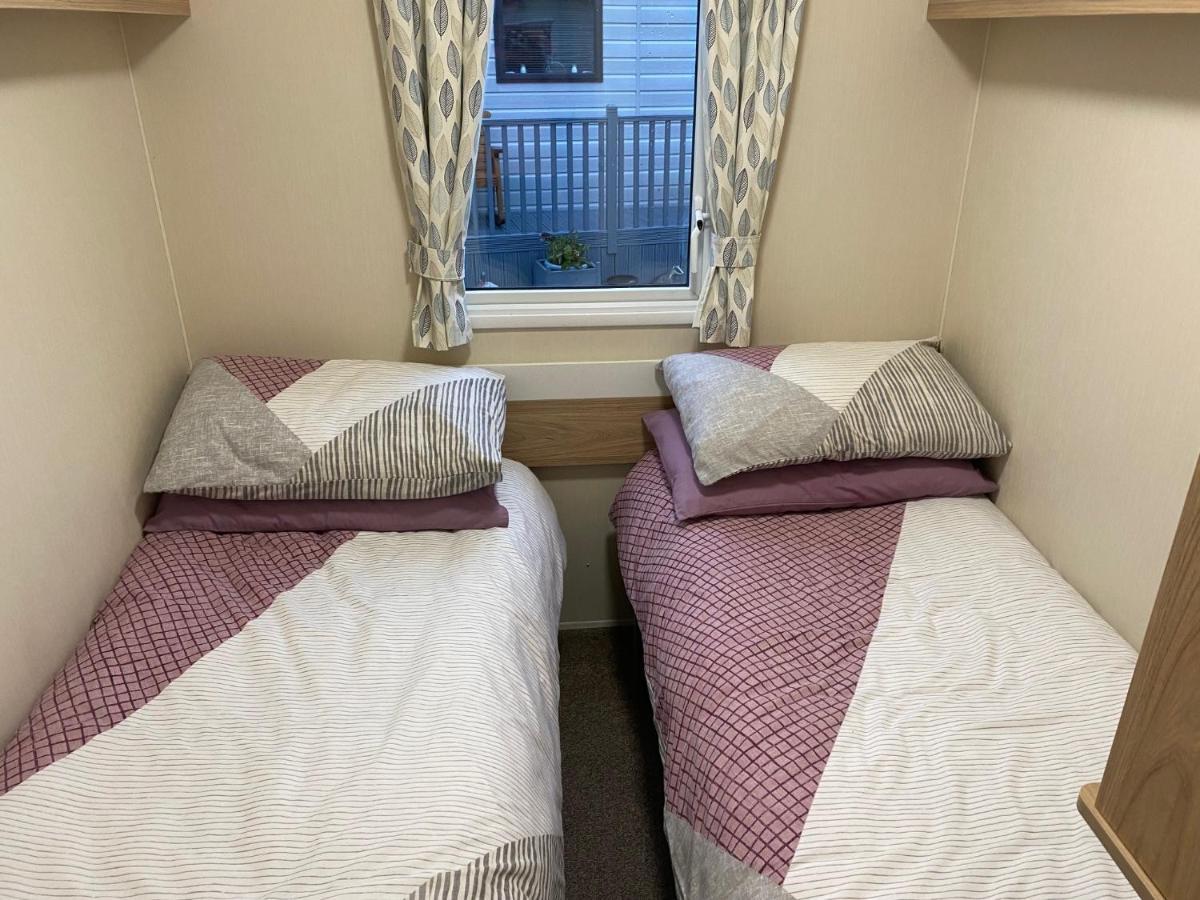 Willow Lodge Crowle  외부 사진